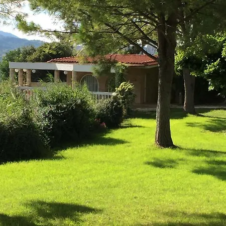 Nostrana Village Apartments Koskinou  Extérieur photo